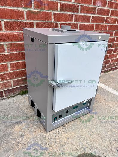 Used VWR / Shel Lab  1330GM Gravity Convection Oven 240°C 1.6 Cu. Ft.