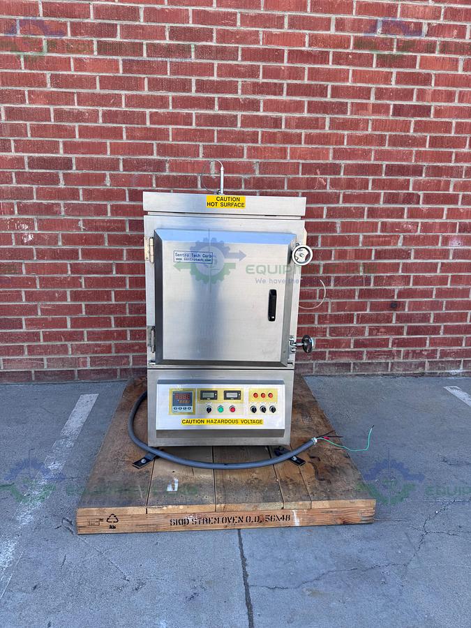 Used Sentro Tech STH400C Humidity Chamber Furnace / Oven 400°C, 220V