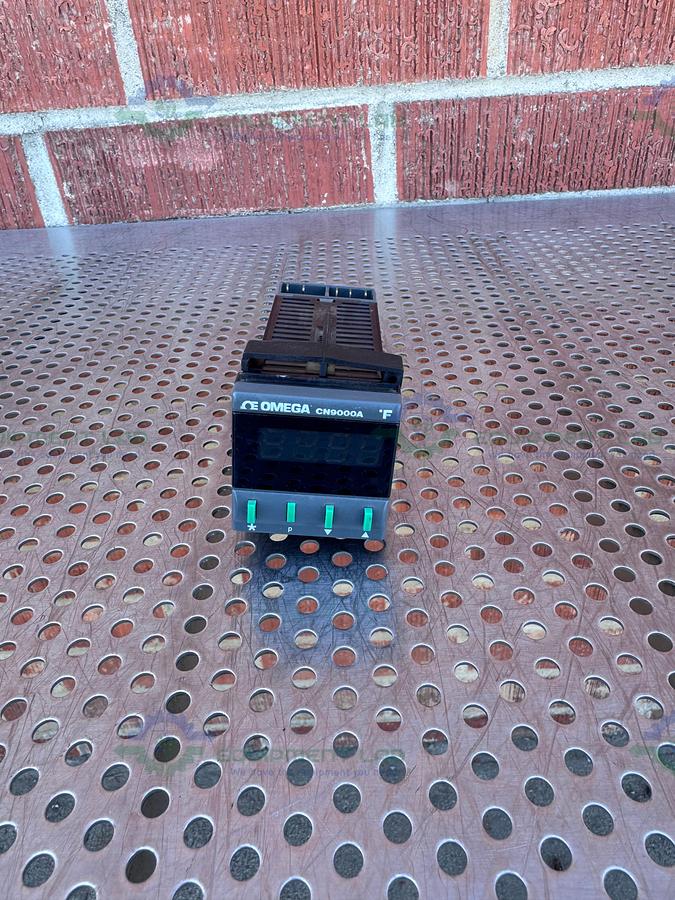 Used Omega CN9111A Electronic Thermostat / Temperature Controller 115V
