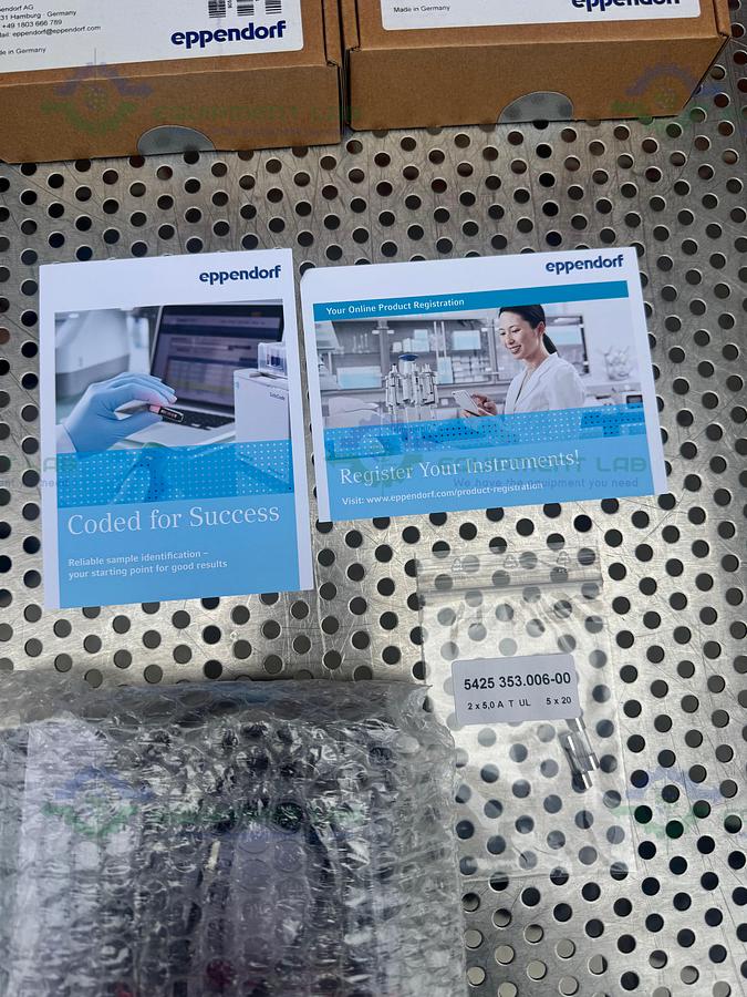 Eppendorf 5702R Refrigerated Centrifuge w/ Swing Bucket Rotor and Accessories