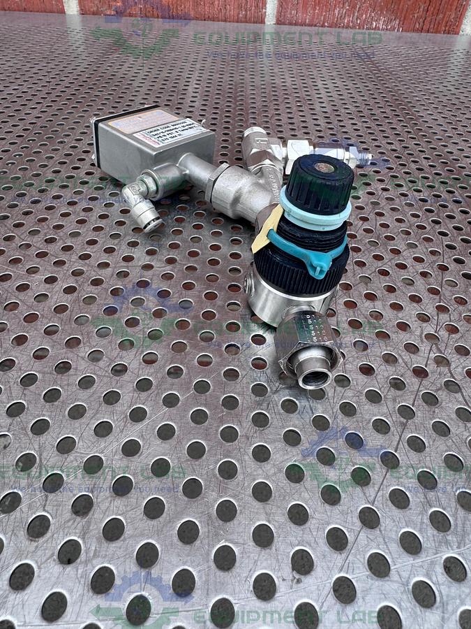 Used Gemu 540/15/D59405-1 Pneumatic Valve Actuator w/ Norgren R05-200-RNEA Regulator