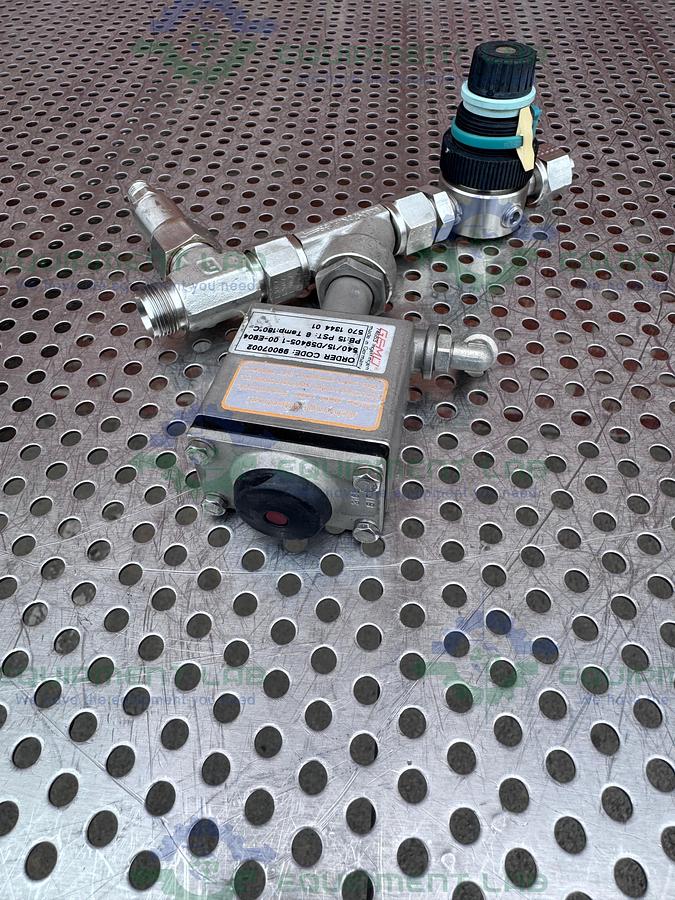 Used Gemu 540/15/D59405-1 Pneumatic Valve Actuator w/ Norgren R05-200-RNEA Regulator