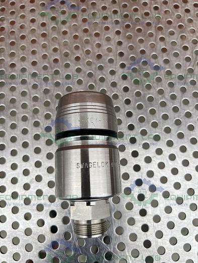 Used Swagelok  QTM8-316 Stainless Steel Female Quick Connect Fitting