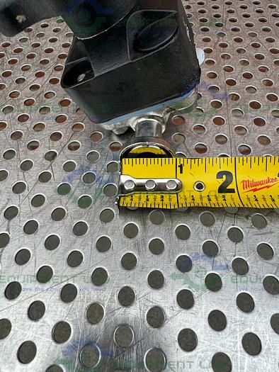 Used ITT Pure Flo .5-316L-RA15MAX-CWP150 Ball Valve w/ 1.2" Sanitary Fitting