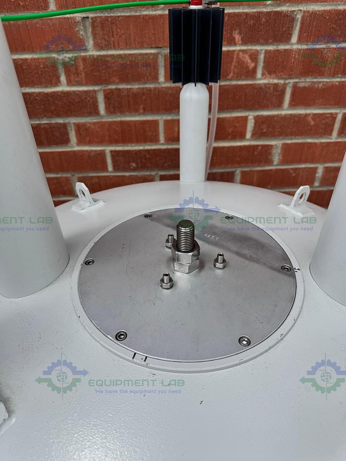 Used Bruker 500 Ultrashield NMR/ Nuclear Magnetic Resonance Spectrometer w/ Legs