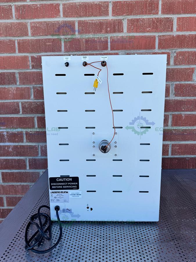 Used Lindberg / Blue M / Thermo V0914A Vacuum Oven 6° to 260°C, 0.65 cu. ft.