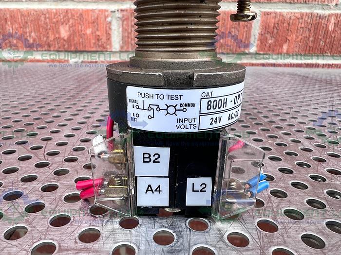 Used Allen-Bradley  800H-QPT24 Series C Illuminated Push Button Switch 24V
