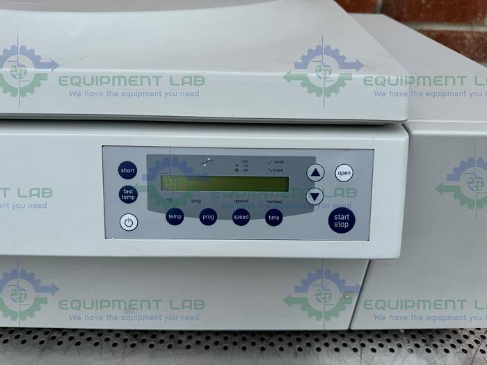 Used Eppendorf  5810R Refrigerated Centrifuge w/ Eppendorf A-4-44 Rotor