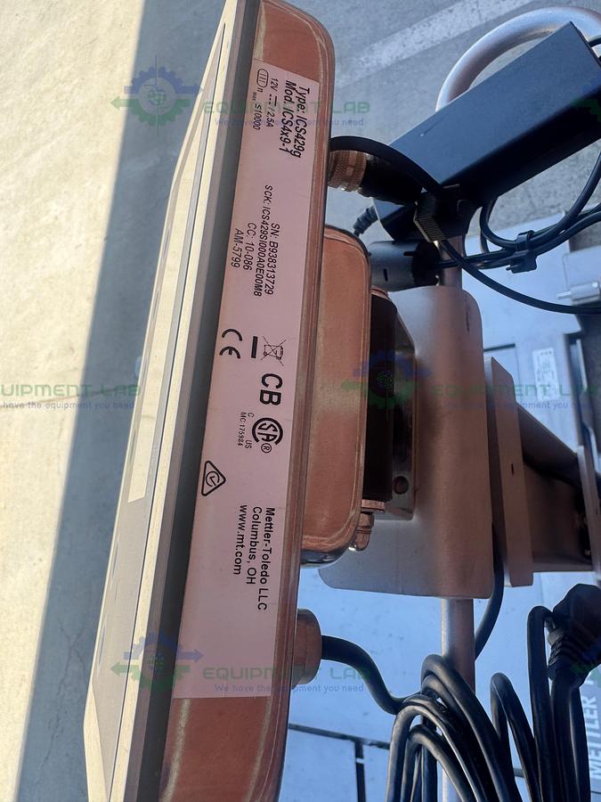 Used Mettler Toledo 2888 Stainless Steel Scale 1000 lbs w/ 30" x 30" Platform, Ramps