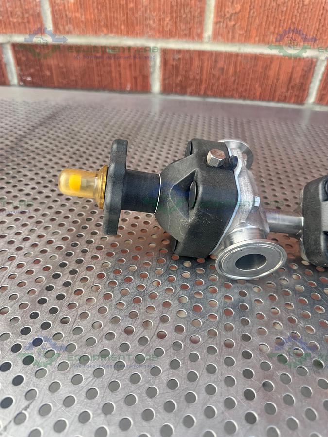 Used 2- ITT Pure Flo RA25MAX Diaphragm Valve w/ 1" to 3/4" Sanitary Fitting