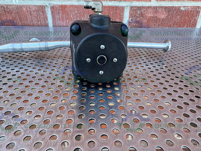 Used ITT Pure Flo .5-316L- RA20MAX 4 Way Diaphragm Valve w/ 1/2" Sanitary Fitting