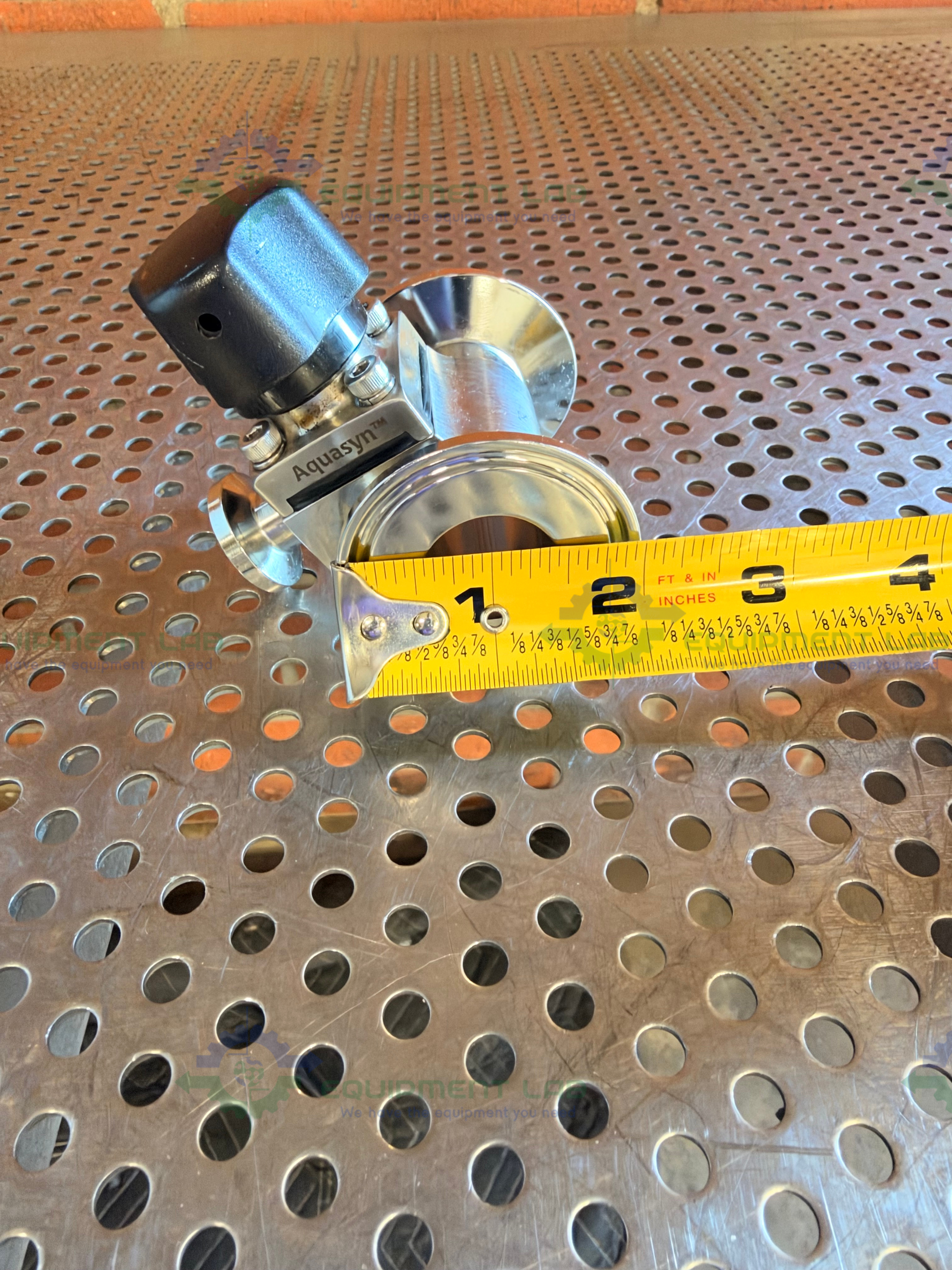 Used Aquasyn 6155535 Diaphragm Valve w/ 1" Sanitary Fitting to 1/2" Sanitary Fitting