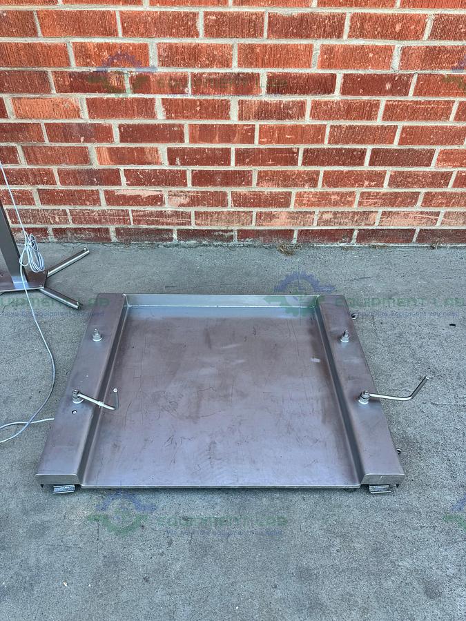 Used Sartorius Minebea Intec IFS4-600II-I SS Scale 1320 LBS w/ MIS2U Readout