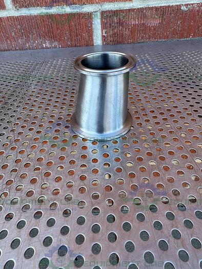 Used Unbranded Stainless Steel Reducer 1 1/2" Sanitary to 2 1/2" Sanitary Fittings