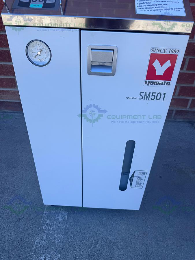 Used Yamato SM501 Standard Laboratory Use Autoclave / Sterilizer with Dryer 47L, 115V