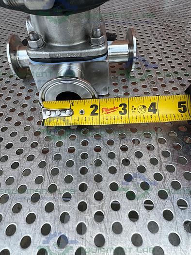 Used ITT Pure Flo Advantage B209  3 - Way Diaphragm Valve w/ 1" Sanitary Fitting