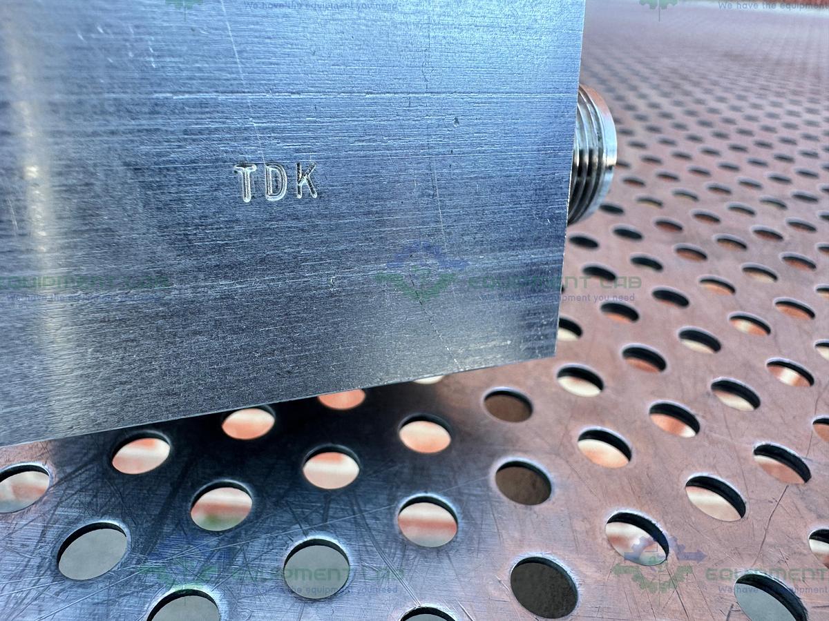 Used Swagelok SS-45S8 Two Way Stainless Steel Ball Valve w/ 3/4" OD Threaded Fitting