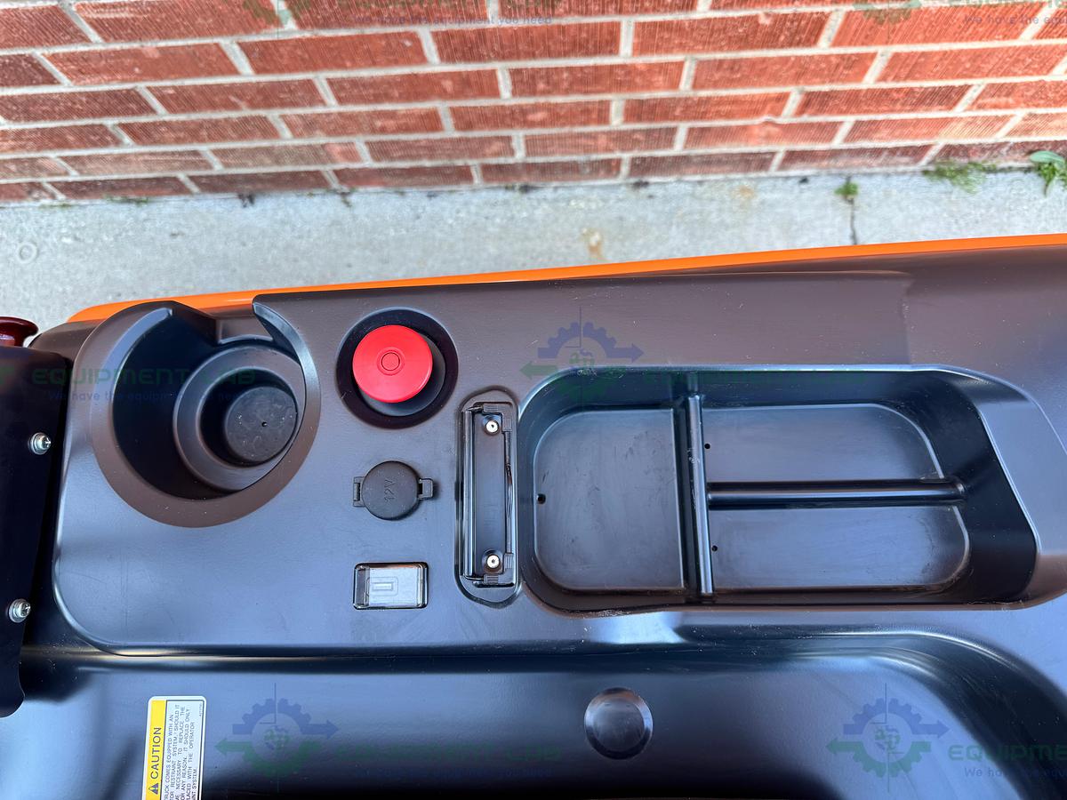 Used Doosan BC20S-7 Electric Forklift 3600 LBS Capacity, 20 Hrs, MFG 22 w/ Charger