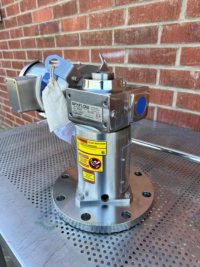 Lightnin / SPX SR3S50 Reactor Mixer 11" Flange Fitting w/ .5 HP Motor, Impeller