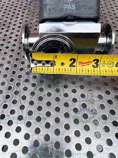 Used ITT Pure Flo 3-Way 1-316L-RA20MAX-CWP150 Diaphragm Valve w/ 1" Sanitary Fitting