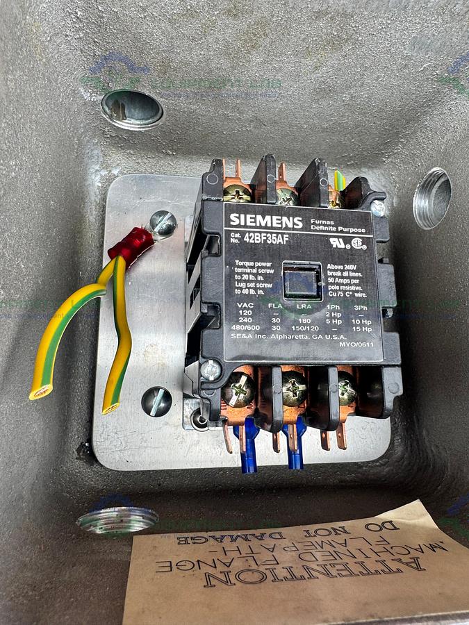 Used Killark EXB-664 N34 Explosion Proof Enclosure w/ Siemens 42BF35AF Contractor