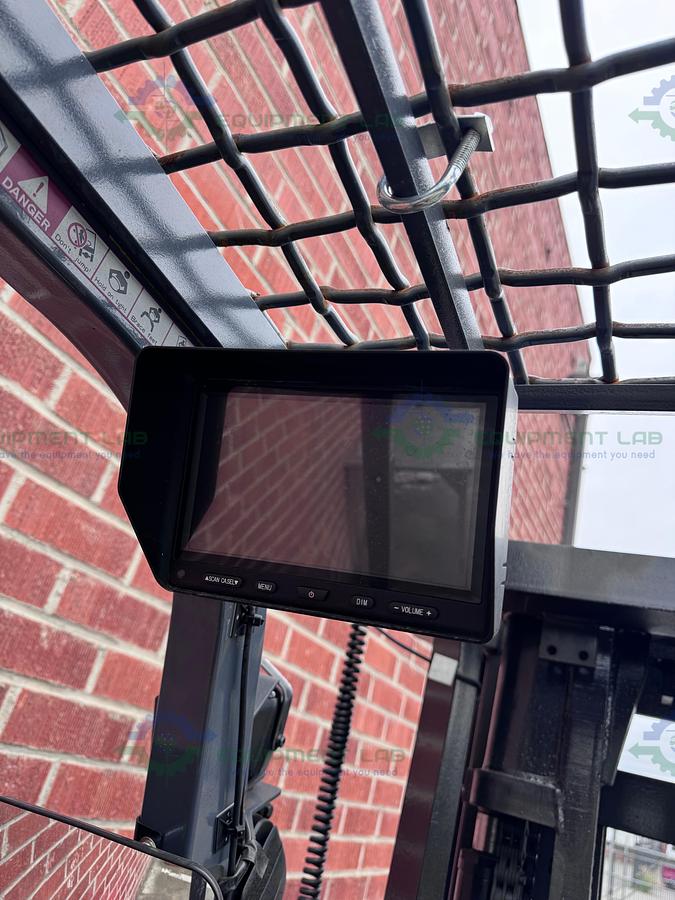 Used Toyota 8FBCU25 Electric Forklift 5000 lbs Capacity 4 Stage Mast w/ Charger