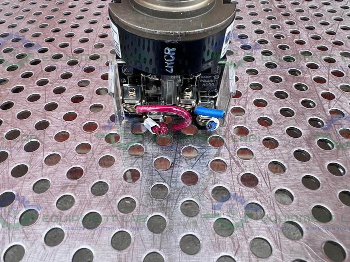 Used Allen-Bradley  800H-QPB24 Series C Illuminated Push Button Switch 24V