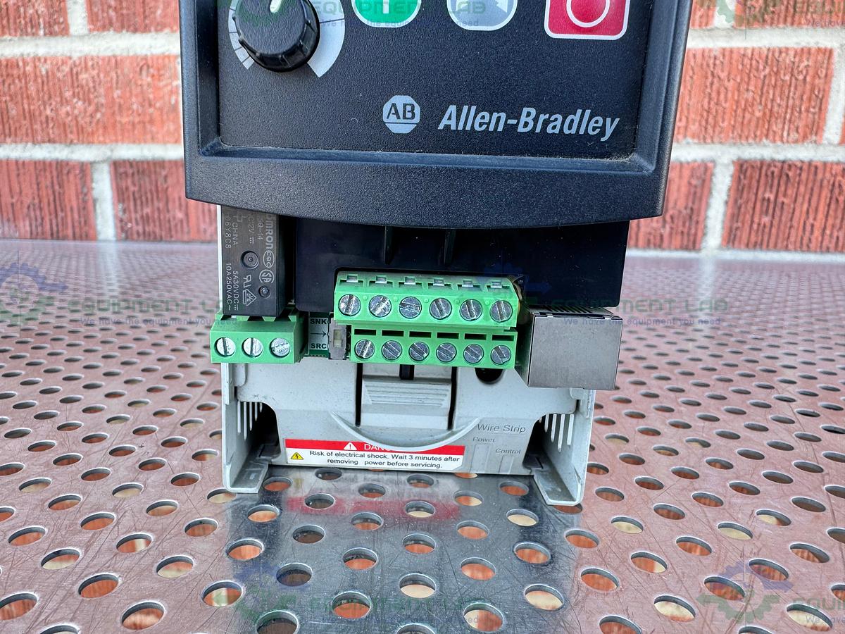 Used Allen Bradley Powerflex 4 22A-D1P4N104  Series A AC Drive 0.5 HP