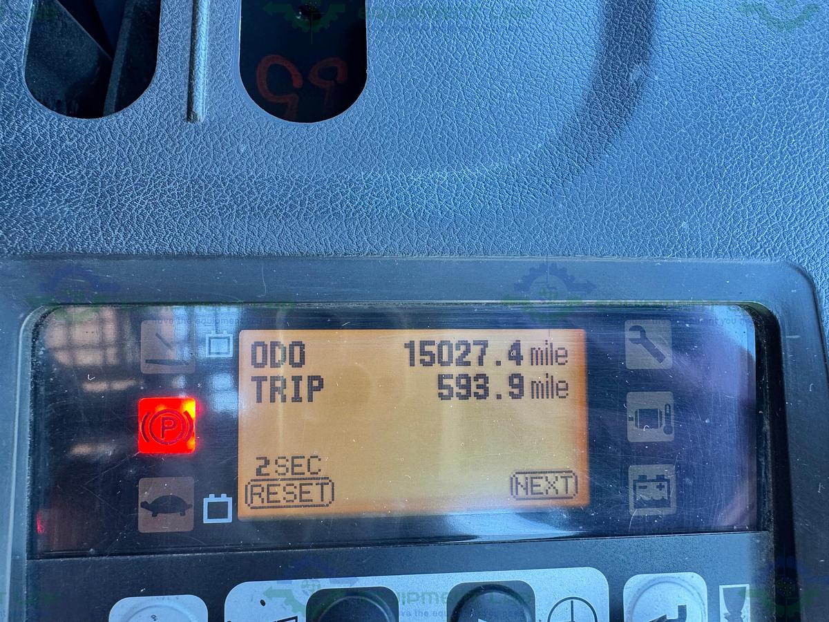 Used Toyota 8FBCU25 Electric Forklift 5000 lbs Capacity 4 Stage Mast w/ Charger