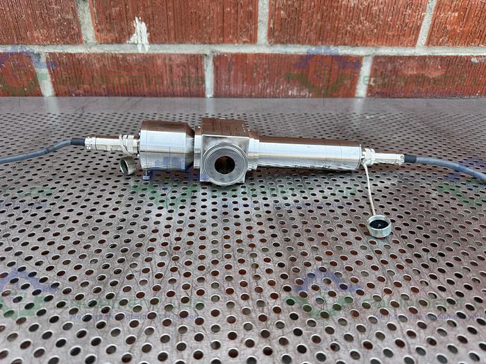 Used Endress+Hauser OUSAF44-B1A1 UV Absorption Sensor w/OUA260-AA1E07B1A3A Photometer