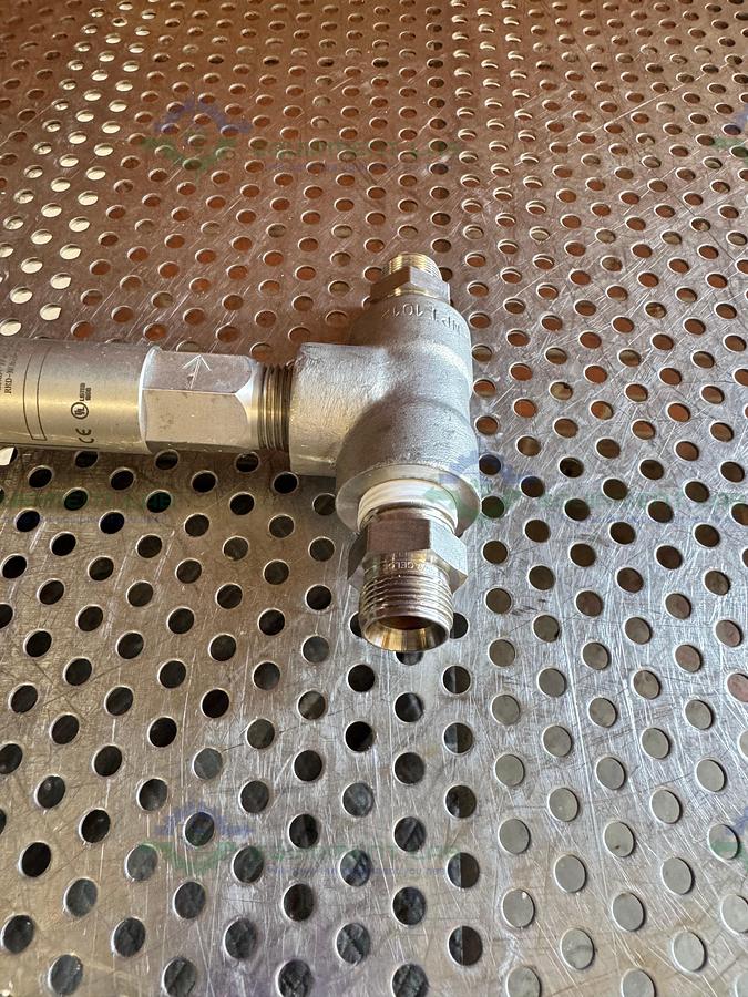 Used Dwyer FlotechT V6EPS-S-D-1-S Flow Switch W/ Crouse Minds LBY25 SA Elbow