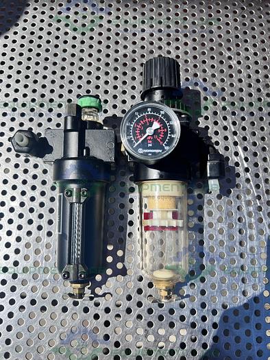 Used Norgren  B08-221-M3MA Regulator  w/ Norgren L08-200-OPDA Pneumatic Lubricator