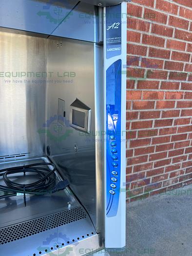 Used Labconco 302611100 Class II Type A2 Logic + Biological Safety Cabinet 6 Ft, 115V