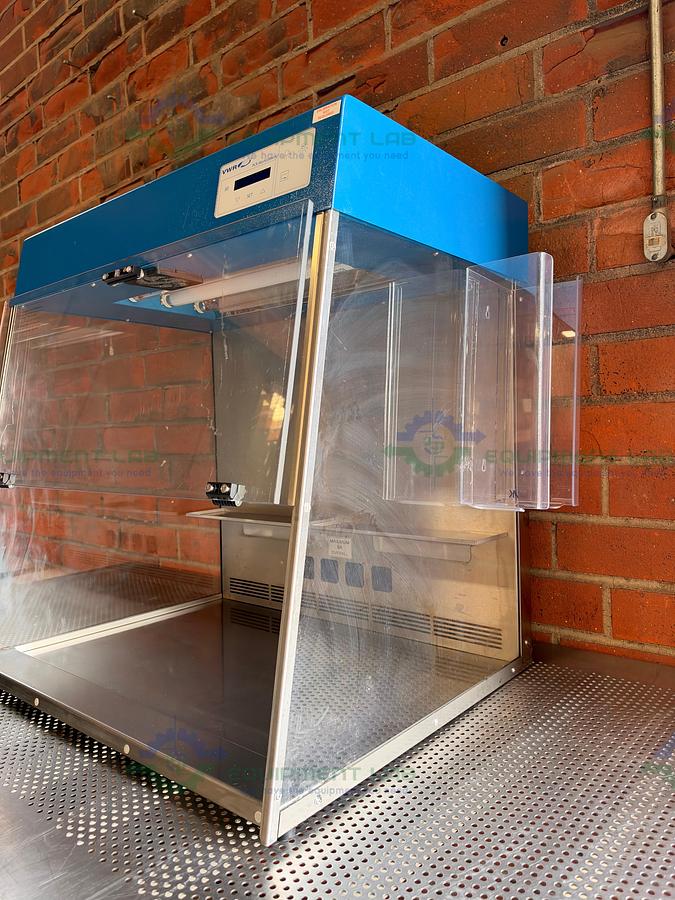 Used VWR 10783-132 PCR Workstation NA Version 120V w/ UV Light