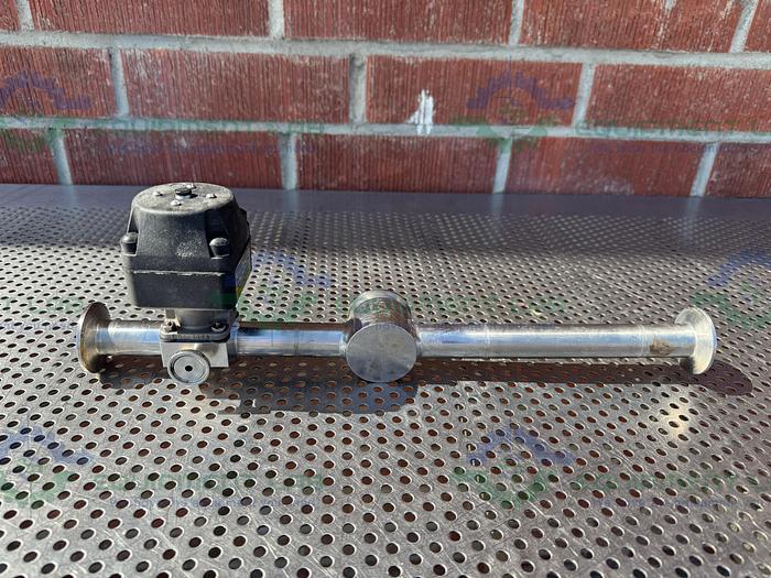 Used ITT Pure Flo 4 -Way Diaphragm Valve w/ 1 1/2" to 1" to 1/4" Sanitary Fitting
