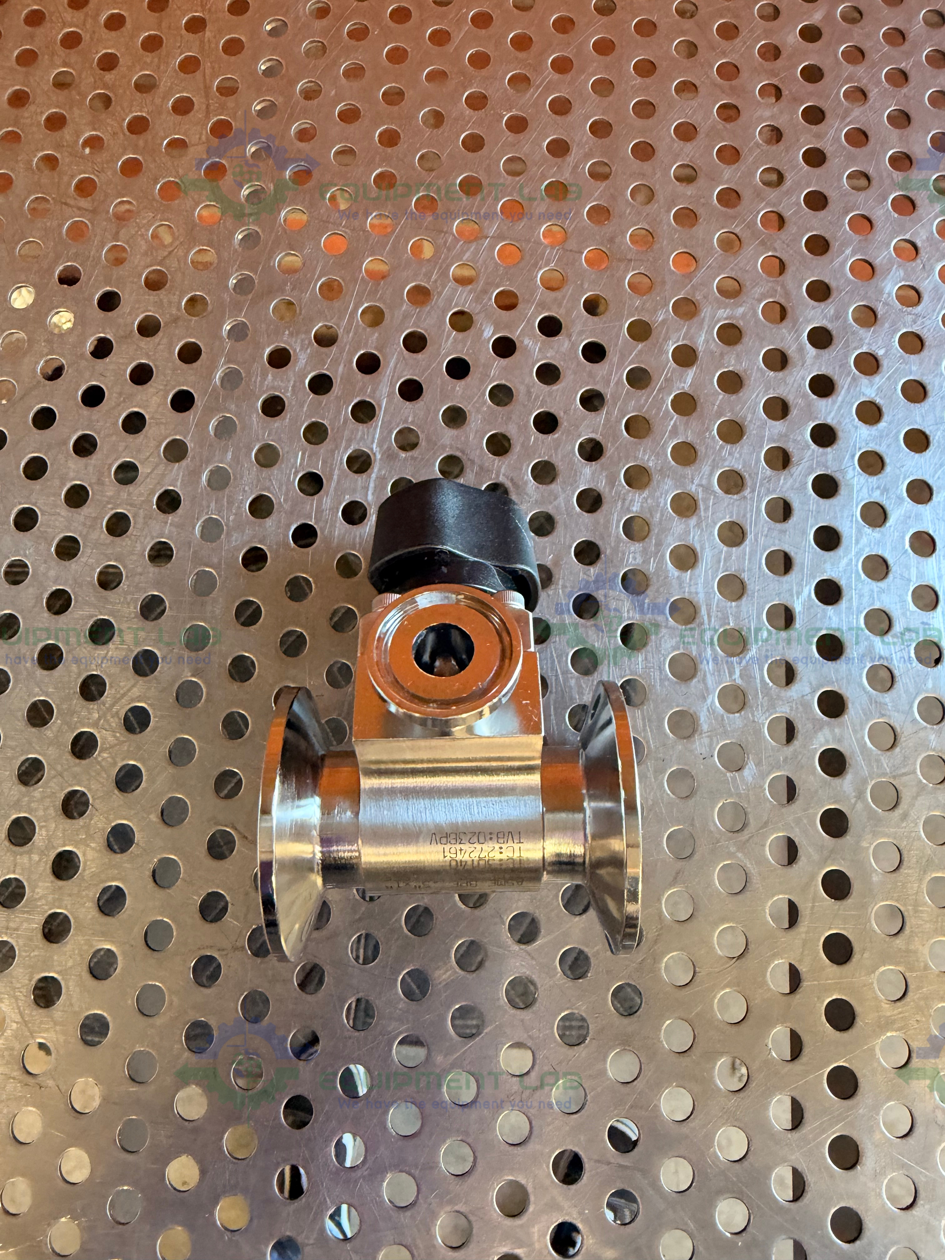 Used Aquasyn 6155535 Diaphragm Valve w/ 1" Sanitary Fitting to 1/2" Sanitary Fitting
