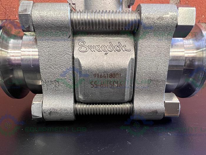 Used Swagelok   SS-65TSC16 Stainless Steel Ball Valve w/ 1" Sanitary Fitting