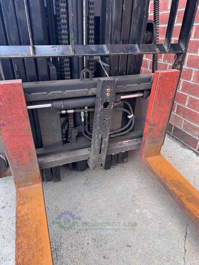 Used Toyota 8FBCU25 Electric Forklift 5000 lbs Capacity 4 Stage Mast w/ Charger