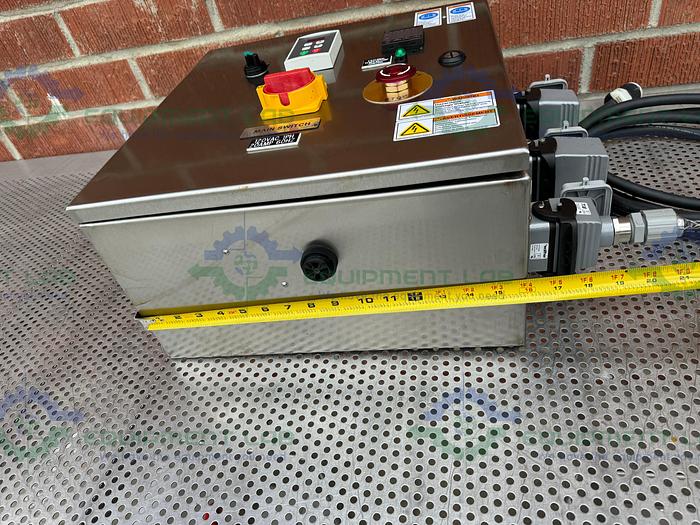 Used Lenze AC Tech  SF110S Variable Frequency Drive 1 HP w/ Enclosure 16" x 9" x 16"