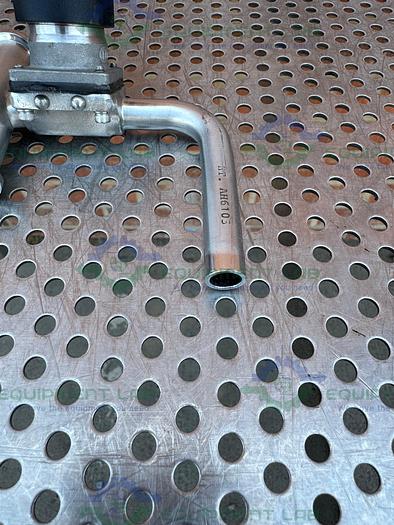 Used ITT Pure Flo 3- Way 316L Diaphragm Valve w/ 3/4" to Elbow Sanitary Fitting