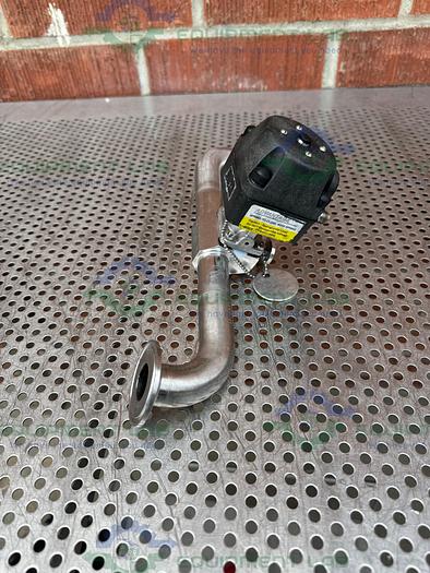 Used ITT Pure Flo Advantage 3 - Way Diaphragm Valve w/ 1" to 1/2" Sanitary Fitting