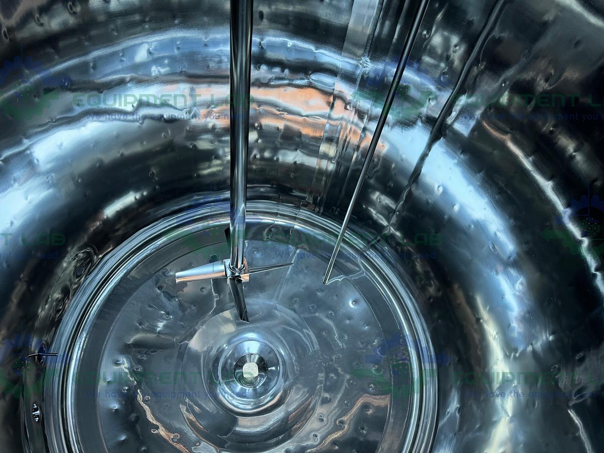 Used DCI 800 Liter Stainless Steel Jacketed Reactor 45 PSI w/ 0.5 HP Mixer