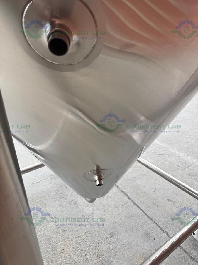 Used Blackstone Ventures 4700 L/30 BBL Stainless Steel Jacketed Fermentation Tank