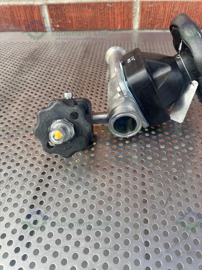 Used 2- ITT Pure Flo RA0.5MAX Diaphragm Valve w/ 1" to 1/2" Sanitary Fitting
