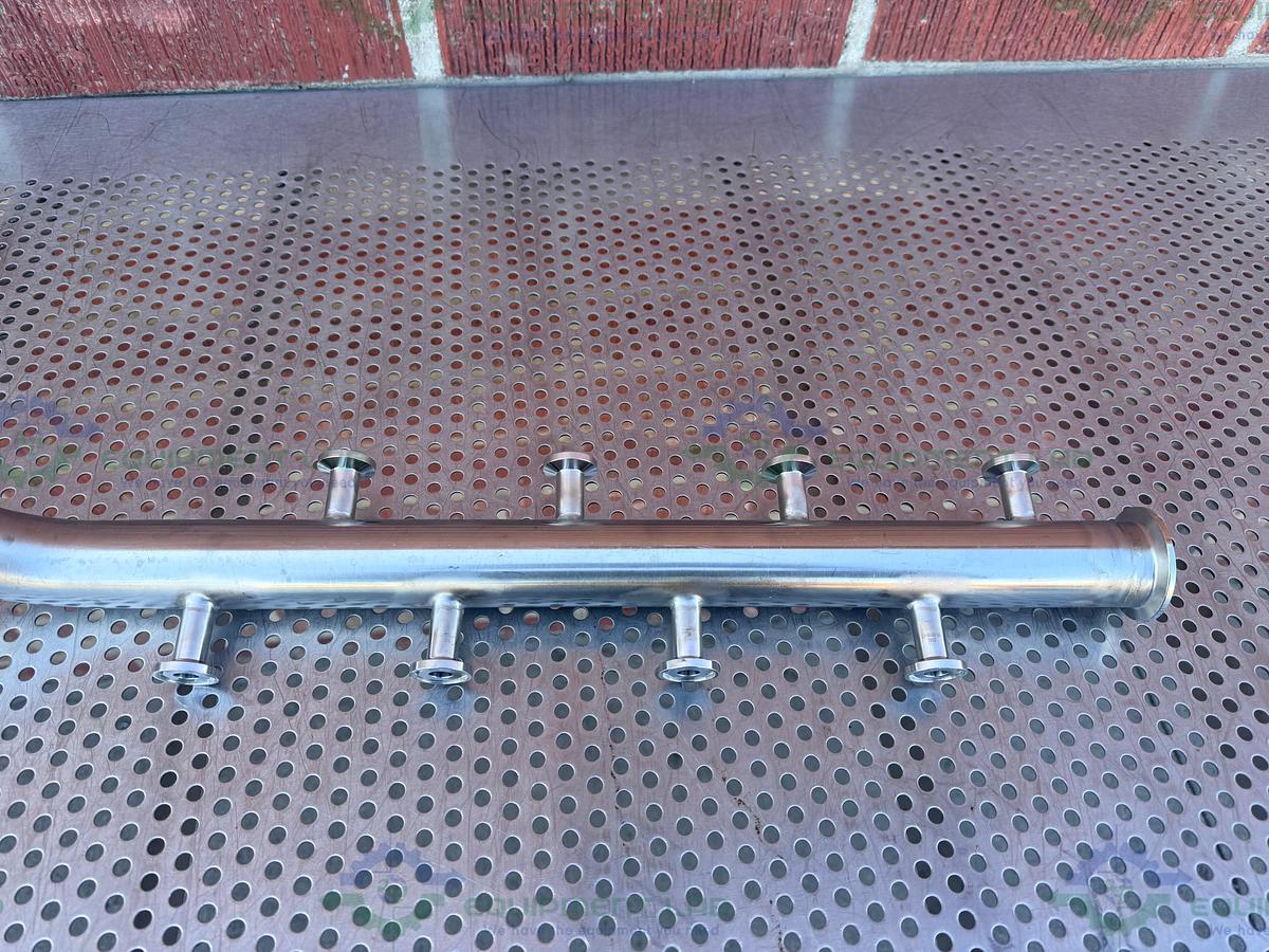 Used Stainless Steel Manifold 1.5" Sanitary Fitting w/ 8 Ports 1/2" Sanitary Fitting