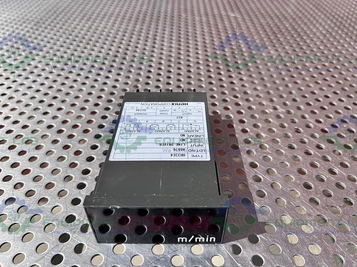 Used Henix Corporation  HR33E4 Temperature Controller