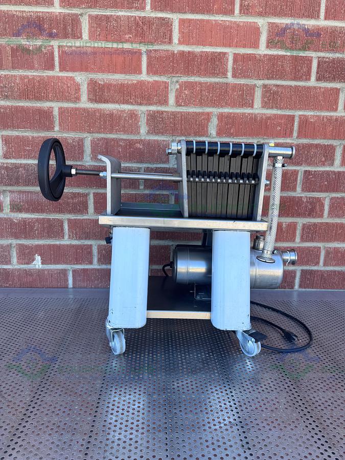 Used Unbranded Stainless Steel Filter Holder w/ Ebara Jes M 056, 0.5 HP