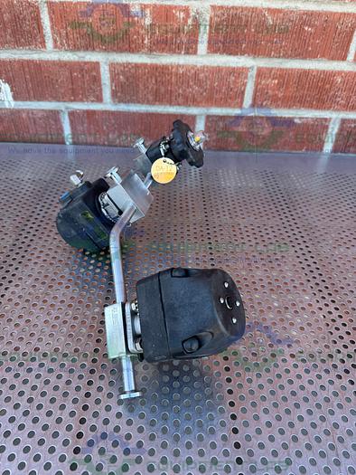 Used 3 ITT Pure Flo .5-316L- RA20MAX 4 Way Diaphragm Valve w/ 1/2" Sanitary Fitting