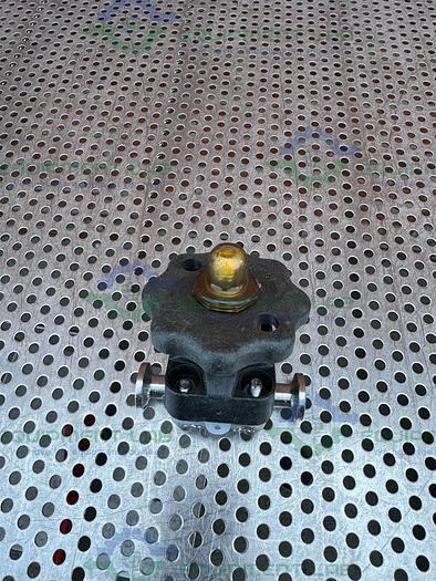 Used ITT Pure Flo  5-316L-RA25MAX Diaphragm Valve w/ 1/2" Sanitary Fitting