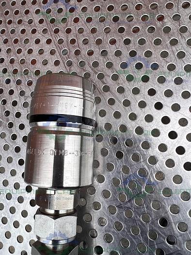 Used Sani Tech 35" GR-FDA Hose w/ Swagelok Quick Connect Stainless Steel Fitting